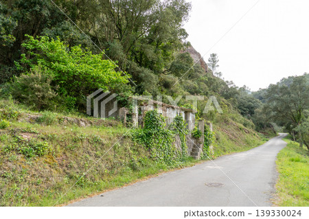 Abandoned old stone house ruins in countryside Abandoned old stone house ruins in countryside 139330024
