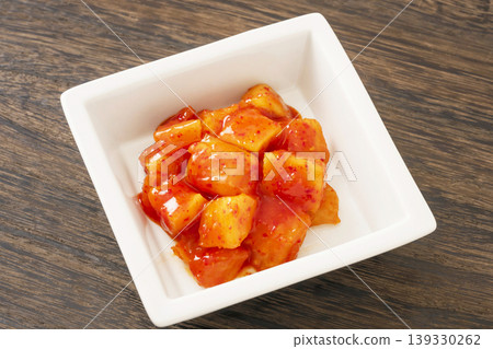 味道濃鬱的蘿蔔泡菜 139330262