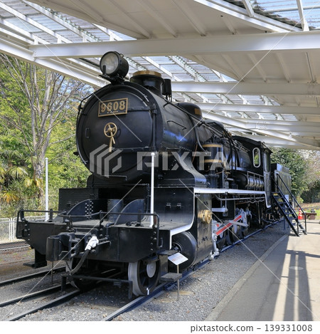 Model 9600 steam locomotive Model 9600 steam locomotive 139331008