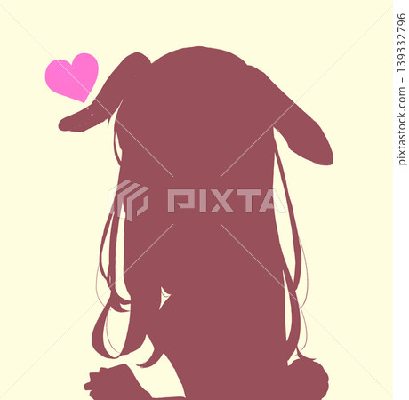 一個長著動物耳朵和尾巴的女人；一隻兔子；剪影；愛。 139332796