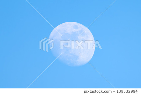 Pleine lune en plein jour Pleine lune en plein jour 139332984