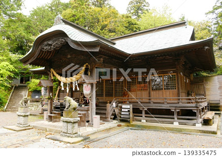 【磐城市:磐城大國玉神社的參拜殿,該神社被列入《延喜式》(日本古代法律彙編)】 【磐城市:磐城大國玉神社的參拜殿,該神社被列入《延喜式》(日本古代法律彙編)】 139335475
