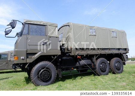 日本陸上自衛隊3.5噸卡車 日本陸上自衛隊3.5噸卡車 139335614