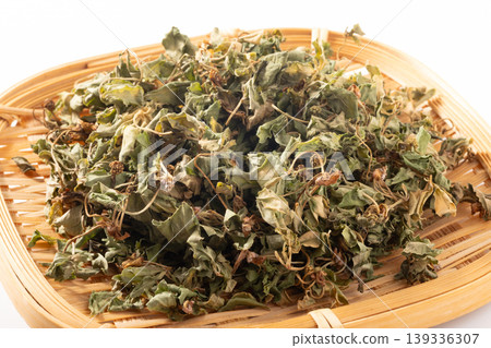 [Produced in Takahata Town, Yamagata Prefecture] Dried Acanthopanax senticosus 139336307