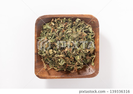 [Produced in Takahata Town, Yamagata Prefecture] Dried Acanthopanax senticosus 139336316