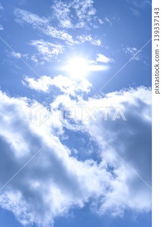 Summer sky background image featuring blue skies and sunlight - Yokohama 139337143