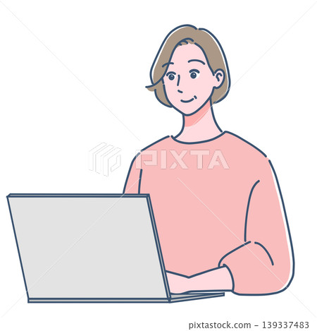 一位微笑的中年婦女正在使用電腦。 139337483