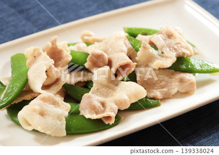 快炒甜豆和豬肉 139338024