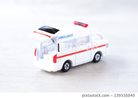 Ambulance - Ambulance on call 139338840