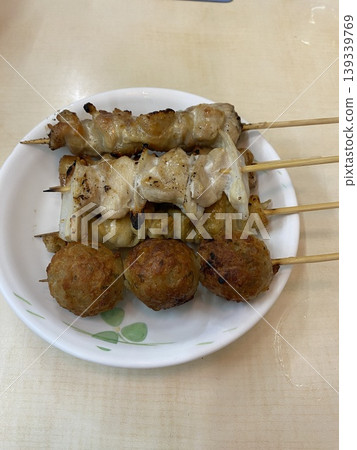 A yakitori restaurant under the railway tracks in Yurakucho. Delicious! A yakitori restaurant under the railway tracks in Yurakucho. Delicious! 139339769