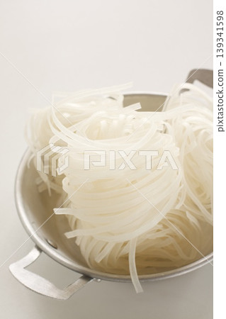 河粉熱乾面 139341598