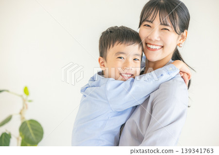 職業母親和孩子 139341763