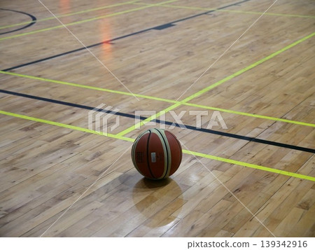 basketball basketball 139342916