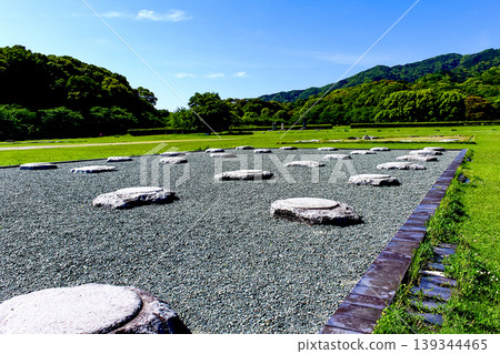 【福岡】太宰府官邸遺址初夏：東脅田遺址奠基石 139344465