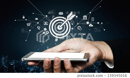 Identifying Target Customers for Effective Marketing Muxer 139345016