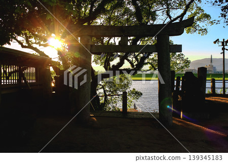 【福岡】久留米初夏：水天宮西鳥居與築後川 139345183