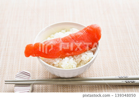 Mentaiko (spicy cod roe) served on white rice Mentaiko (spicy cod roe) served on white rice 139348050