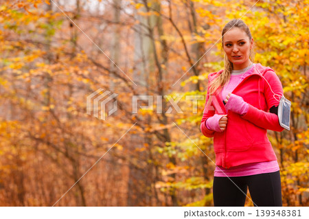 Portrait of active sporty girl. 139348381