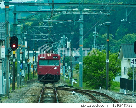 Bantan Line 103 series 3500 series Koro Station Bantan Line 103 series 3500 series Koro Station 139348755
