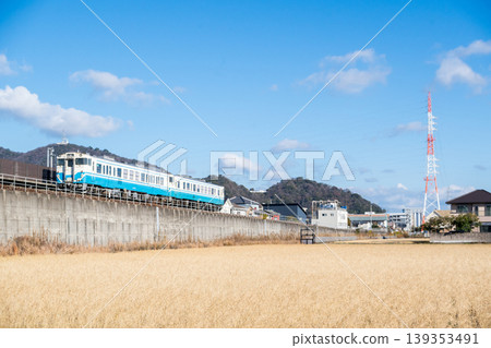 [Mugi Line] Local train departing from Bunka-no-Mori Station 139353491