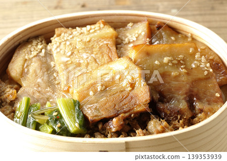 Pork yakiniku bento Pork yakiniku bento 139353939