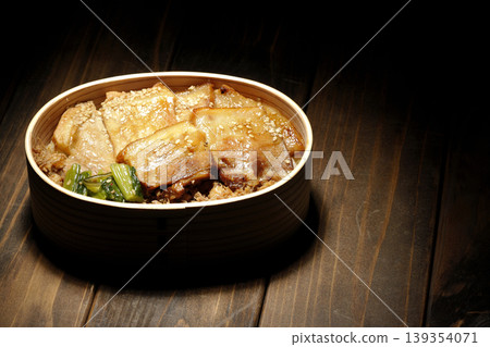 Pork yakiniku bento Pork yakiniku bento 139354071