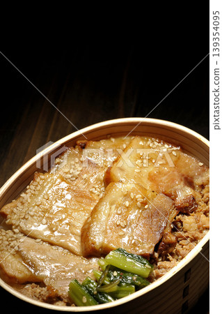 Pork yakiniku bento Pork yakiniku bento 139354095