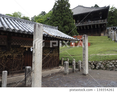 Todai-ji Temple's Nigatsu-do Hall and Akaiya (well house). A sacred space that serves as the stage for the traditional "Omizutori" ceremony. Todai-ji Temple's Nigatsu-do Hall and Akaiya (well house). A sacred space that serves as the stage for the traditional "Omizutori" ceremony. 139354261