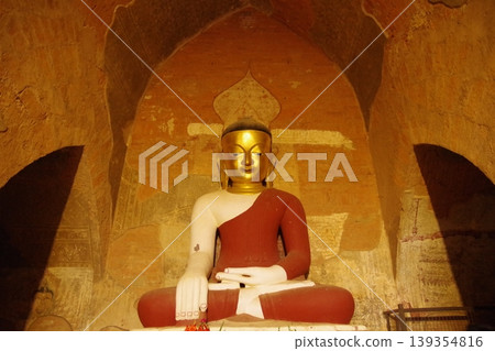 Myanmar: Bagan, a World Heritage Site Myanmar: Bagan, a World Heritage Site 139354816