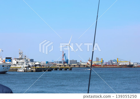 [Wind power generation] The process of generating electricity as the blades rotate. 139355250