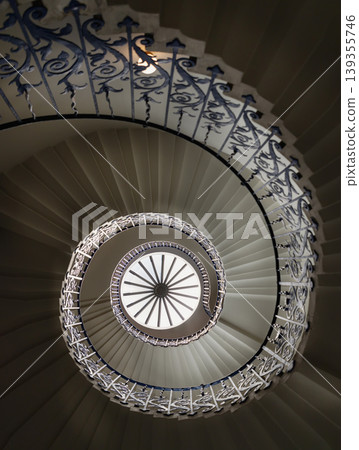 As Britain first centrally open, self-supporting spiral staircase, the Tulip Stairs at Greenwich Queen House are a historic design triumph. The structure achieves perfect harmony, pairing the As Britain first centrally open, self-supporting spiral staircase, the Tulip Stairs at Greenwich Queen House are a historic design triumph. The structure achieves perfect harmony, pairing the 139355746