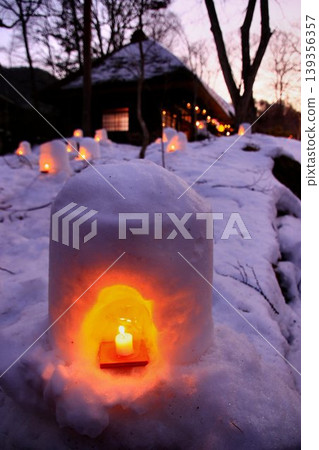 A breathtaking winter scene... Yunishigawa Onsen shines in the snowy landscape [Kamukura Festival] 139356357