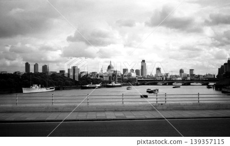 Old photo, September 1982, London, River Thames and Blackfriars Bridge Old photo, September 1982, London, River Thames and Blackfriars Bridge 139357115