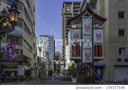 愛知縣名古屋市名古屋市中心、禦園商店街、白波五賊的卡拉庫里人偶 愛知縣名古屋市名古屋市中心、禦園商店街、白波五賊的卡拉庫里人偶 139357590