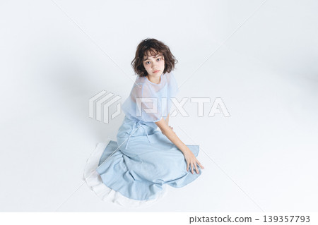 Beauty image: Portrait of a young woman Beauty image: Portrait of a young woman 139357793