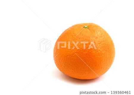 Citrus fruit (Kiyomi tangor) 139360461