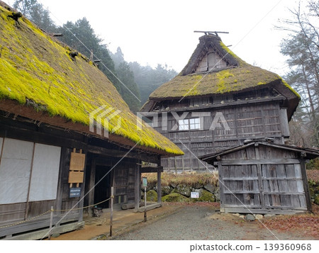 Historic house 139360968