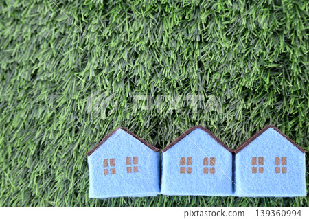 Miniature housing Miniature housing 139360994
