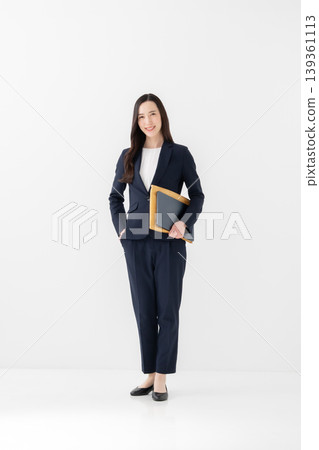 Business woman Business woman 139361113