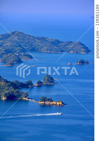 從石岳展望台(長崎縣佐世保市)眺望九十九島群島 從石岳展望台(長崎縣佐世保市)眺望九十九島群島 139361189