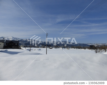 雪原和居民點（新潟縣南魚沼市坂戶地區） 139362009