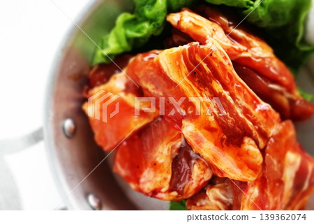 Seasoned spare ribs Seasoned spare ribs 139362074