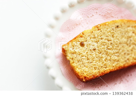 Earl Gray Pound Cake 139362438