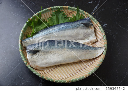 鹽漬鯖魚片(配料) 鹽漬鯖魚片(配料) 139362542