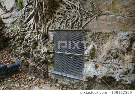 32nd Army Headquarters Bunker 32nd Army Headquarters Bunker 139362599