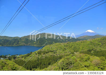 View of snow-capped Mount Fuji from the Hakone Motomiya Komagatake Ropeway. View of snow-capped Mount Fuji from the Hakone Motomiya Komagatake Ropeway. 139363124