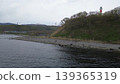 北海道石漾市濱松町的堀川河口及日本海沿岸風光的無人機空拍照片。 139365319