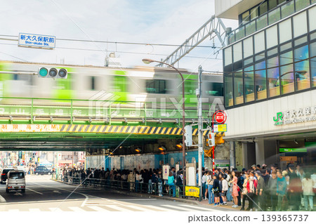 Tokyo - Crowded JR Shin-Okubo Station Tokyo - Crowded JR Shin-Okubo Station 139365737