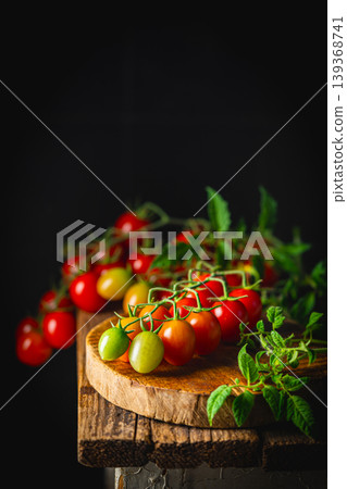 Mix colorful tomatoes Mix colorful tomatoes 139368741