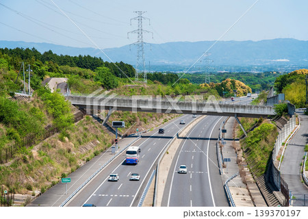 Springtime on the expressway: Shin-Meishin Expressway, Komono IC to Suzuka PA Smart IC, north side of Yokkaichi Tunnel Springtime on the expressway: Shin-Meishin Expressway, Komono IC to Suzuka PA Smart IC, north side of Yokkaichi Tunnel 139370197